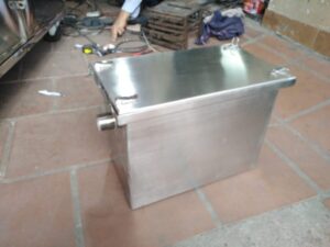 bể tách mỡ kích thước nhỏ