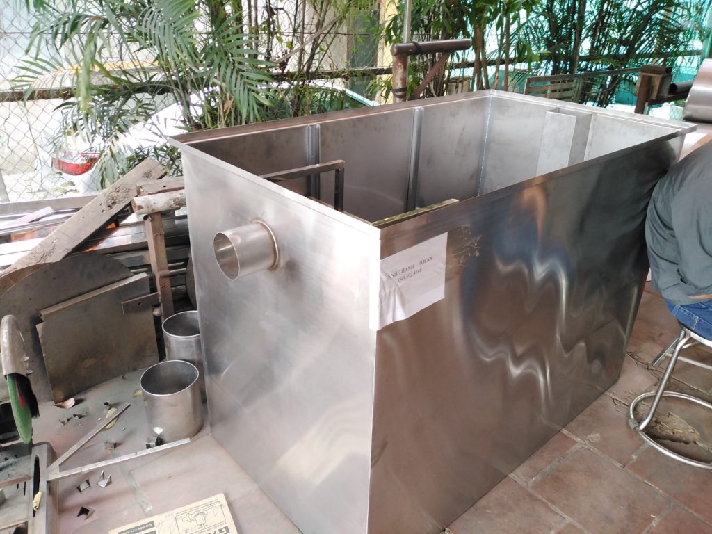 Báo giá bể tách mỡ Hà Nội bằng inox cho gia đình, nhà hàng, công nghiệp 3 báo giá bể tách mỡ hà nội- bể công nghiệp