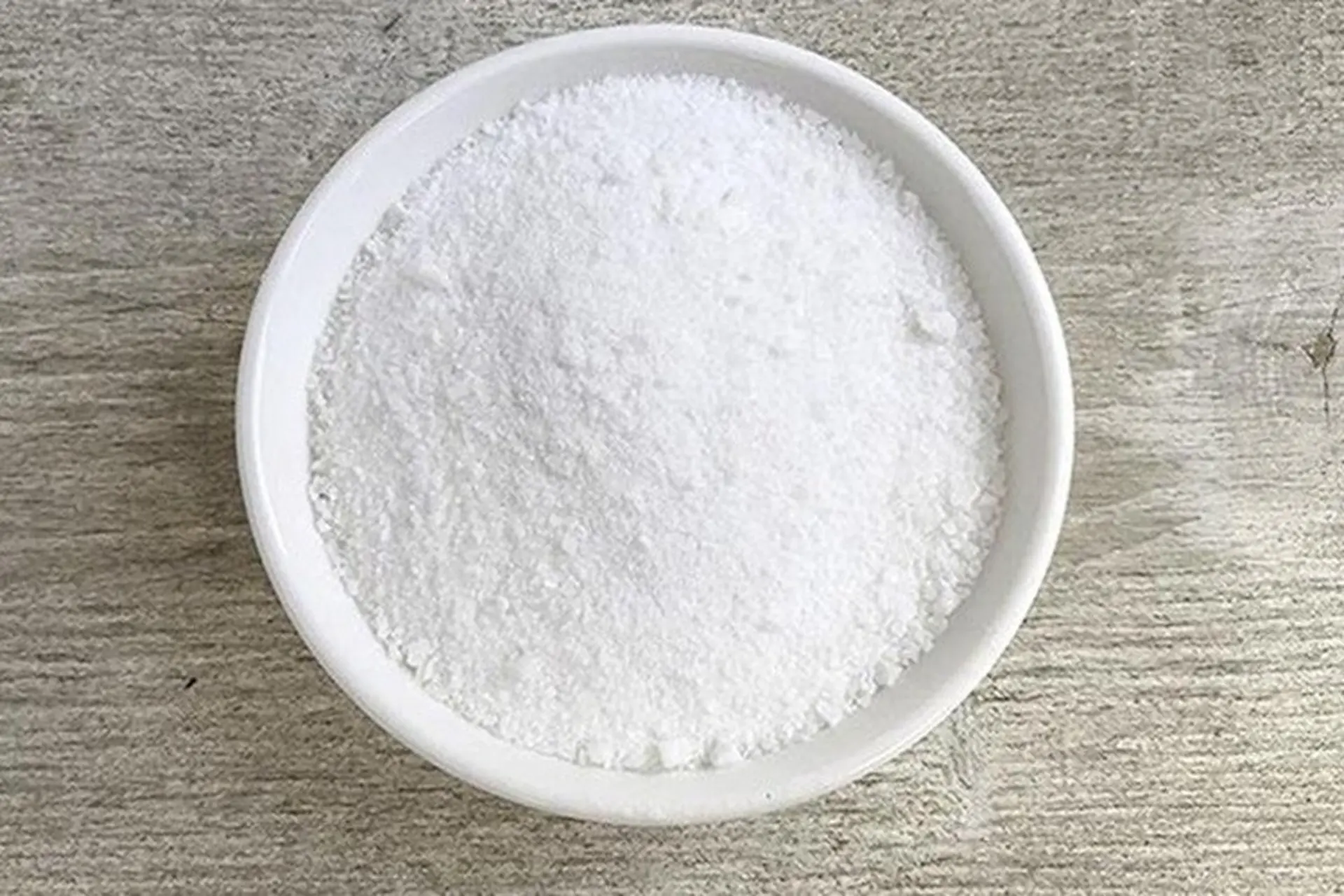 Phèn chua được sử dụng để xử lý nước bị nhiễm hóa chất với chi phí thấp