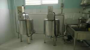 Thùng khuấy trộn nước yến