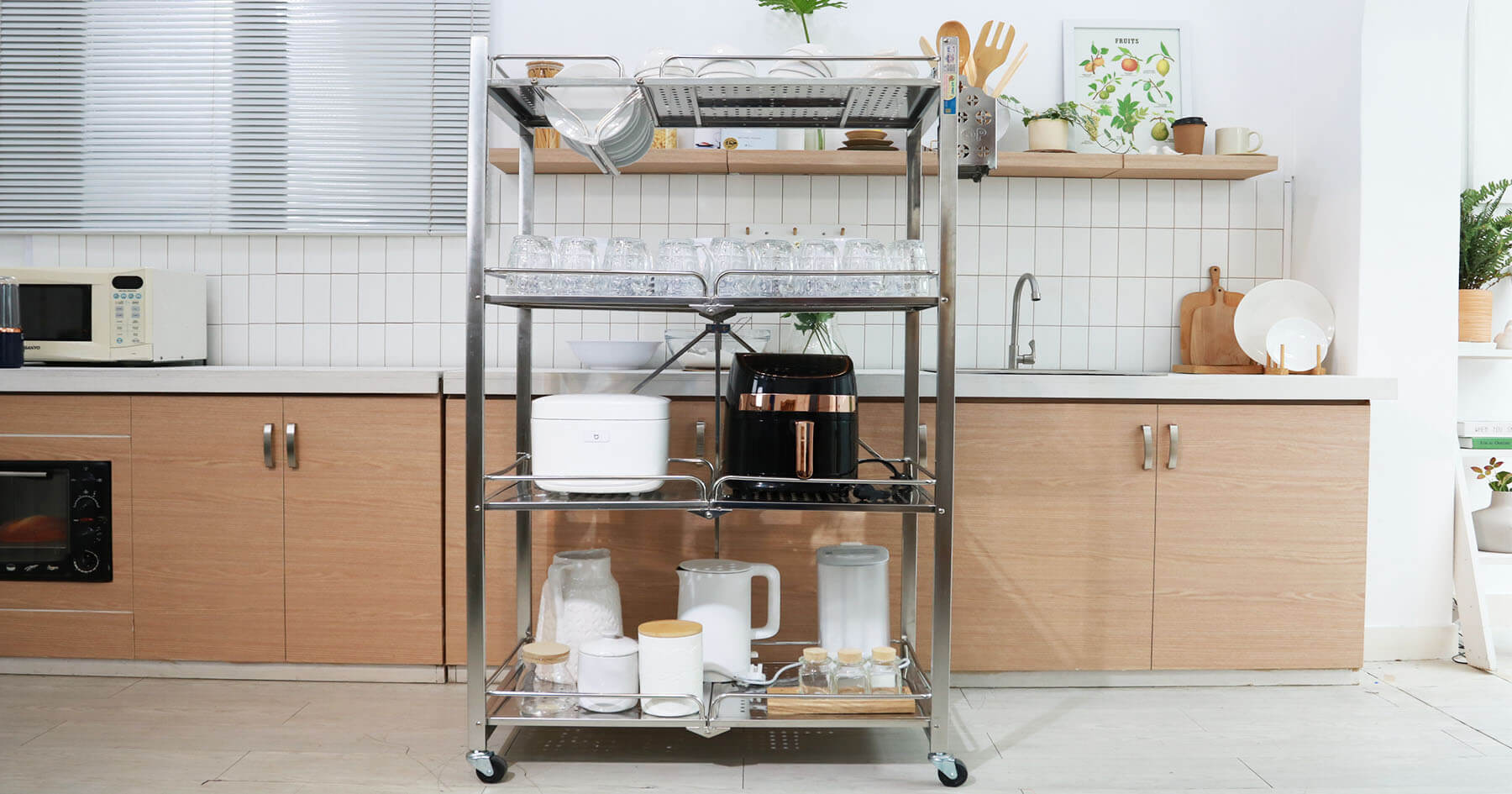 Kệ inox với thiết kế đa dạng, bền bỉ phù hợp mọi không gian