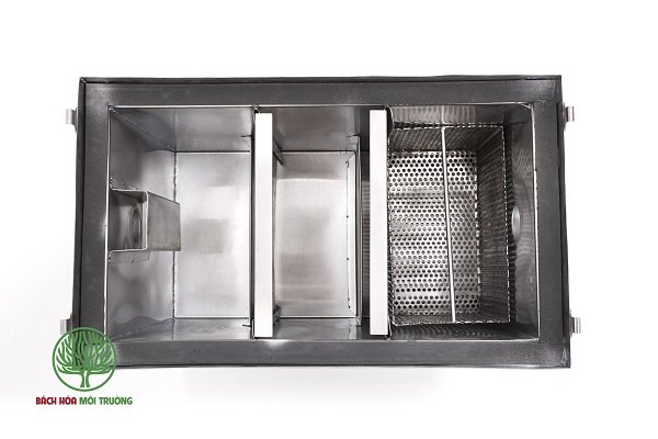 Bể tách mỡ 24L rất thích hợp để sử dụng cho gia đình từ 4 - 6 thành viên